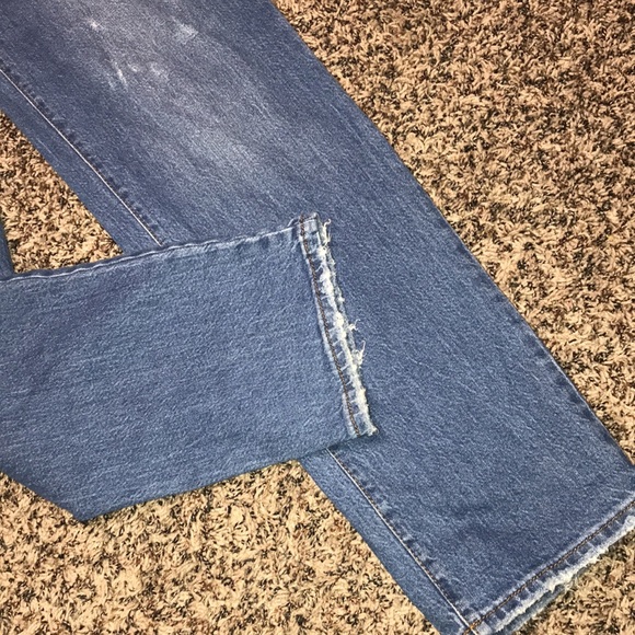 🐠Universal Thread High Rise 90’s Straight Classic Blue Women's Jeans Sz 0 | NWOT - Picture 3 of 8